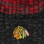 Detail loga na zimnej čiapke Chicago Blackhawks 47 brand Cascade